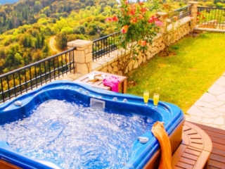 lefkas VIP villa outdoor jacuzzi